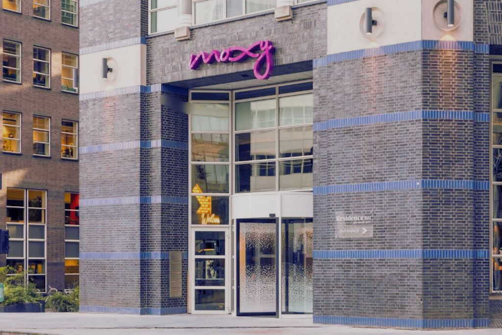 Moxy Hotel Den Haag Erfahrungsbericht Bewertung Aussenansicht
