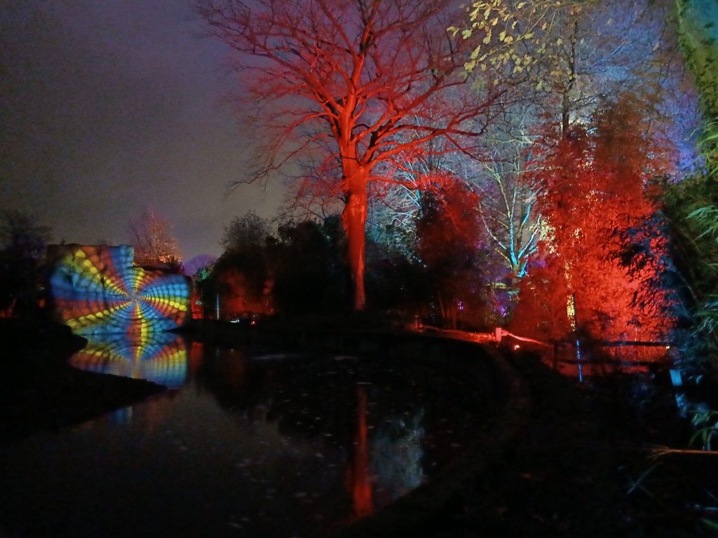 Zoolichter Duisburg rotierendes Rad