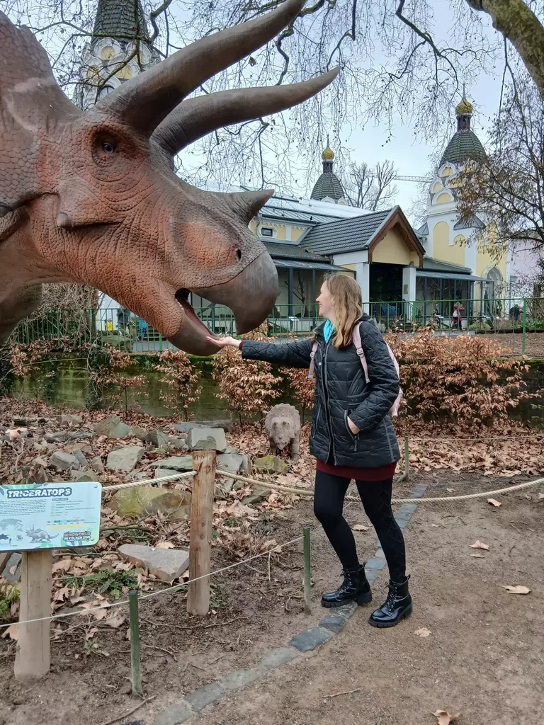 Zoo Köln Dinoworld Schneggi
