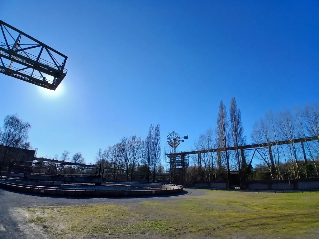 Landschaftspark duisburg kuehlbecken