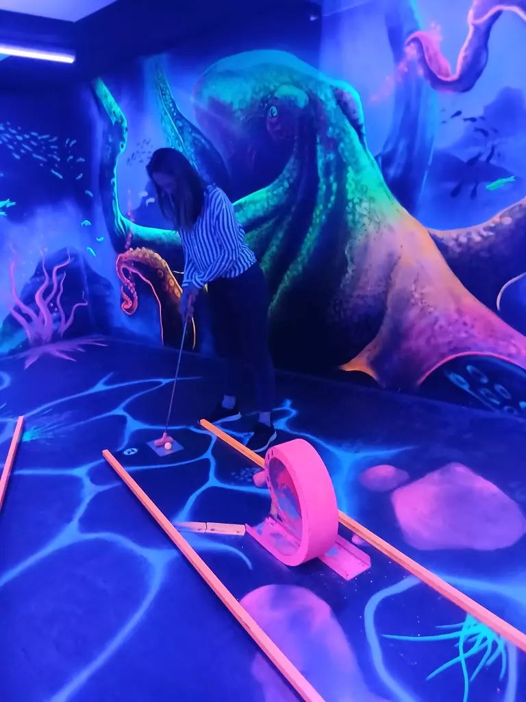 Moonlight minigolf duisburg schneggi krake