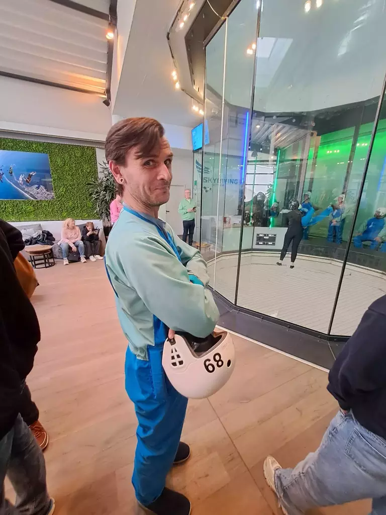 Skydiving Bottrop - Unser Erfahrungsbericht und die Bewertung (2026) 3 Skydiving Bottrop Sharky