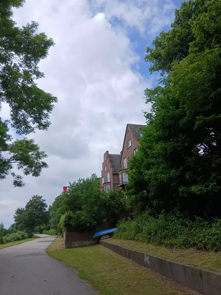Hamburg Tag 2: Mit der Fähre & zu Fuß entlang der Elbe und der Besuch im Treppenviertel 7 20260605 123434