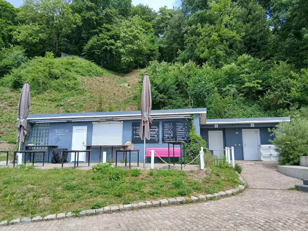 Hamburg Tag 2: Mit der Fähre & zu Fuß entlang der Elbe und der Besuch im Treppenviertel 5 20260605 124030