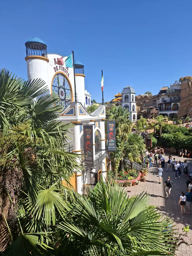 Phantasialand Sommerferien Deal 2026: Lohnt sich der Freizeitpark zum günstigen Preis? 7 Phantasialand Sommerferien Deal Eisrevue