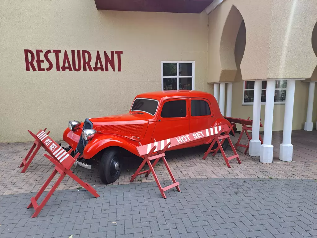 Movie Park Germany (2026) in Bottrop Kirchhellen! Groupon Deal 21 Movie Park Germany Oldtimer
