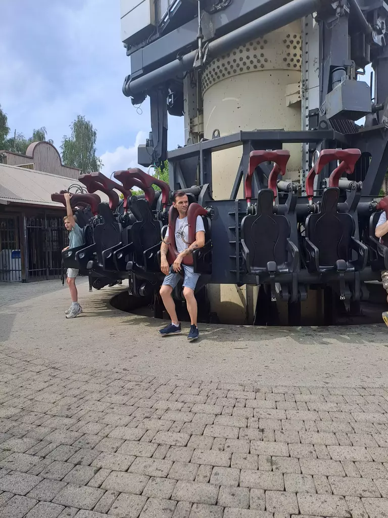 Movie Park Germany (2026) in Bottrop Kirchhellen! Groupon Deal 23 Movie Park Germany The High Fall