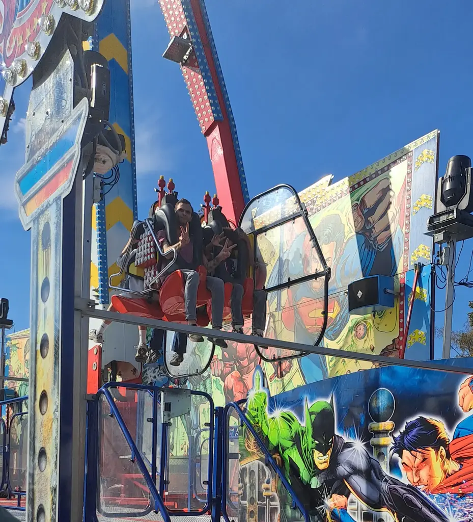 Sprödentalkirmes Krefeld im Herbst 2026: Unser erster Besuch auf dem Sprödentalplatz 9 herbst kirmes krefeld sproedentalplatz skyfall sharky 1