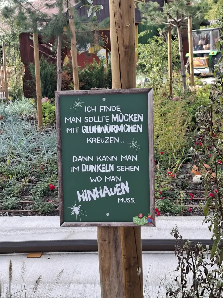 Karls Erlebnis-Dorf Oberhausen Schild Wuermchen
