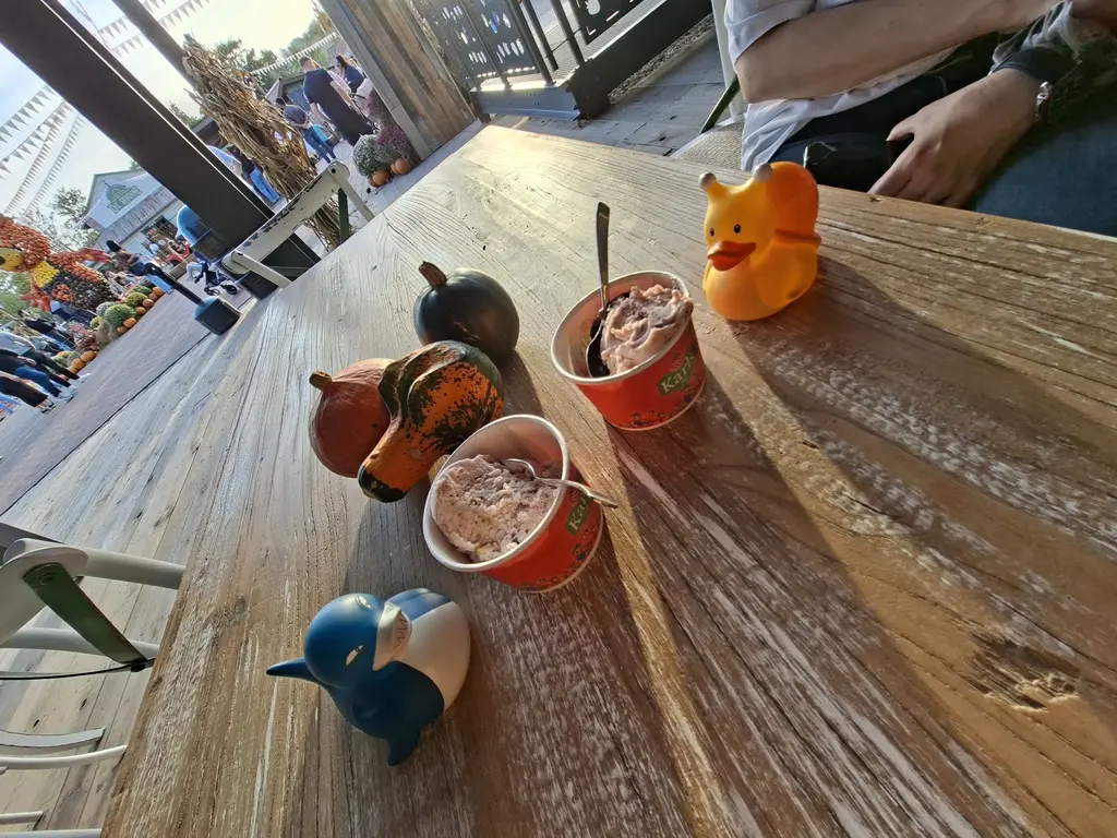 Karls Erlebnis-Dorf Oberhausen Erdbeer Eis