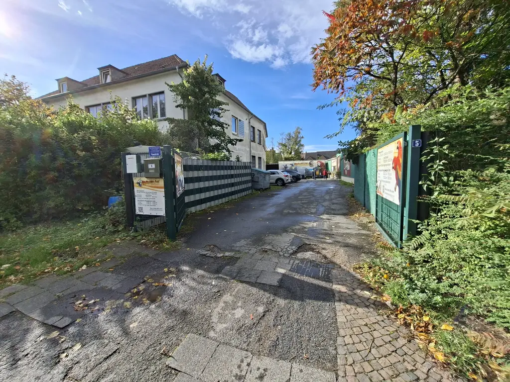 Papageienpark Bochum Erfahrung / Bewertung: Zwischen Kakadus, Aras und Kuchen 3 Papageienpark Bochum Einfahrt